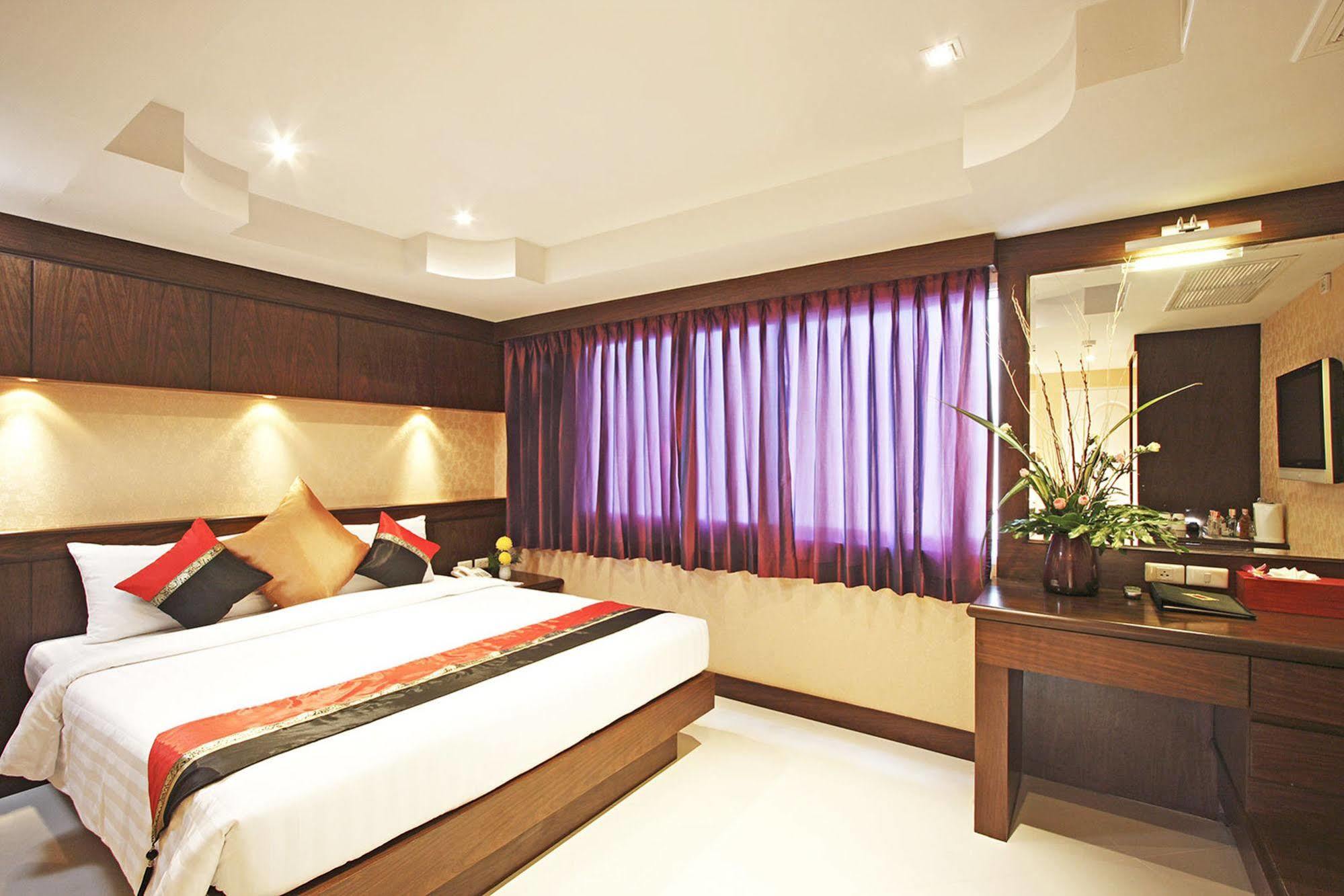 Rayaburi Hotel, Patong Kültér fotó