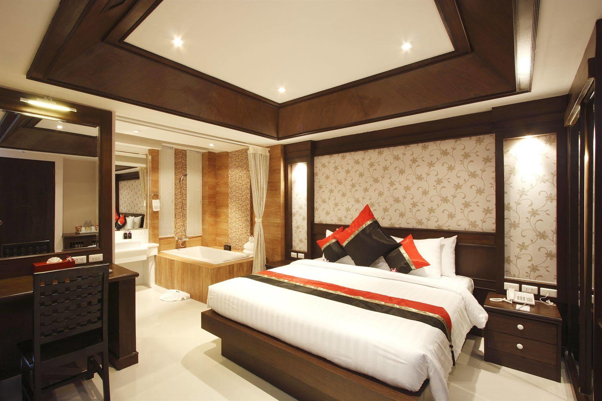Rayaburi Hotel, Patong Kültér fotó