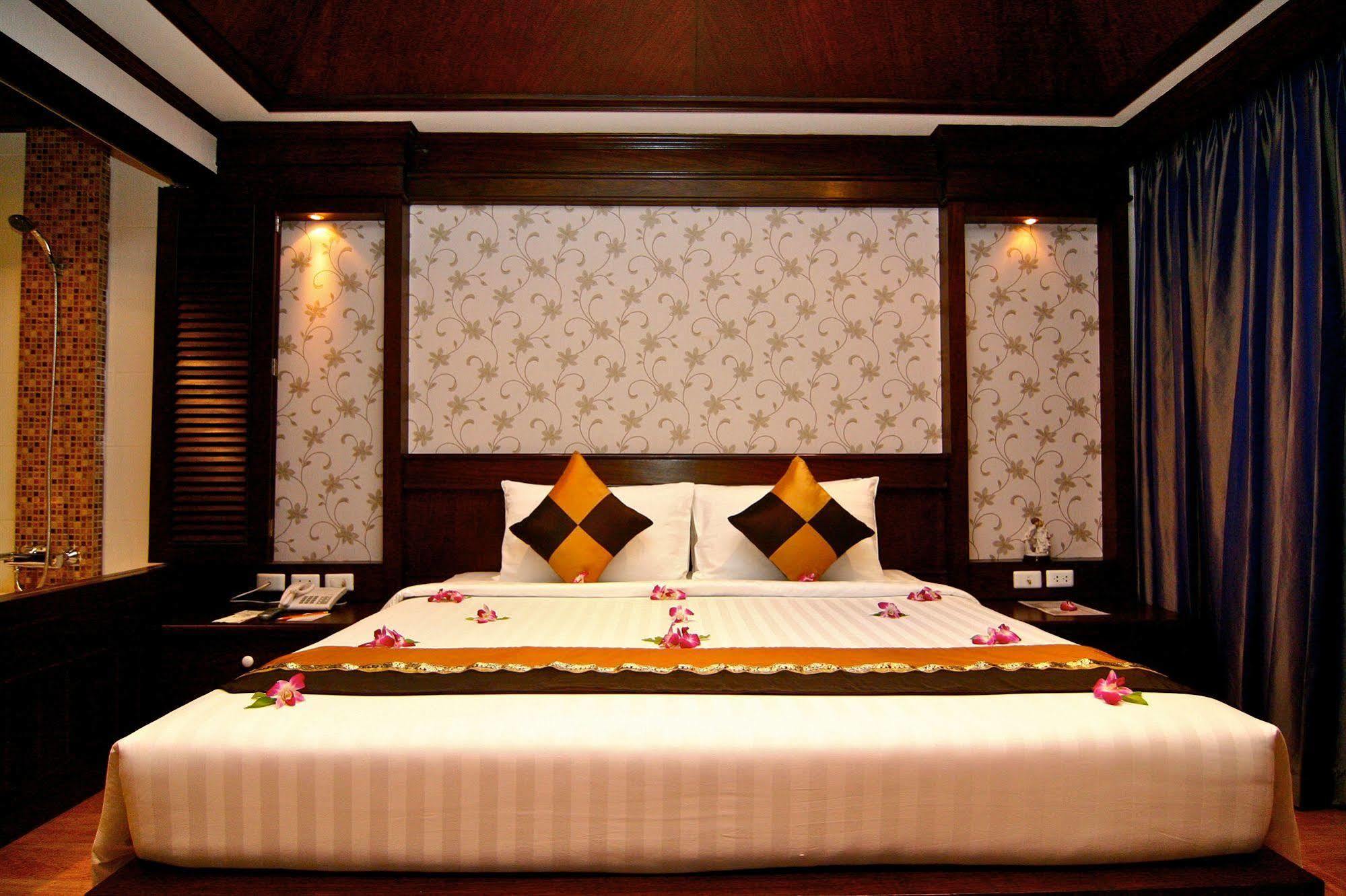 Rayaburi Hotel, Patong Kültér fotó
