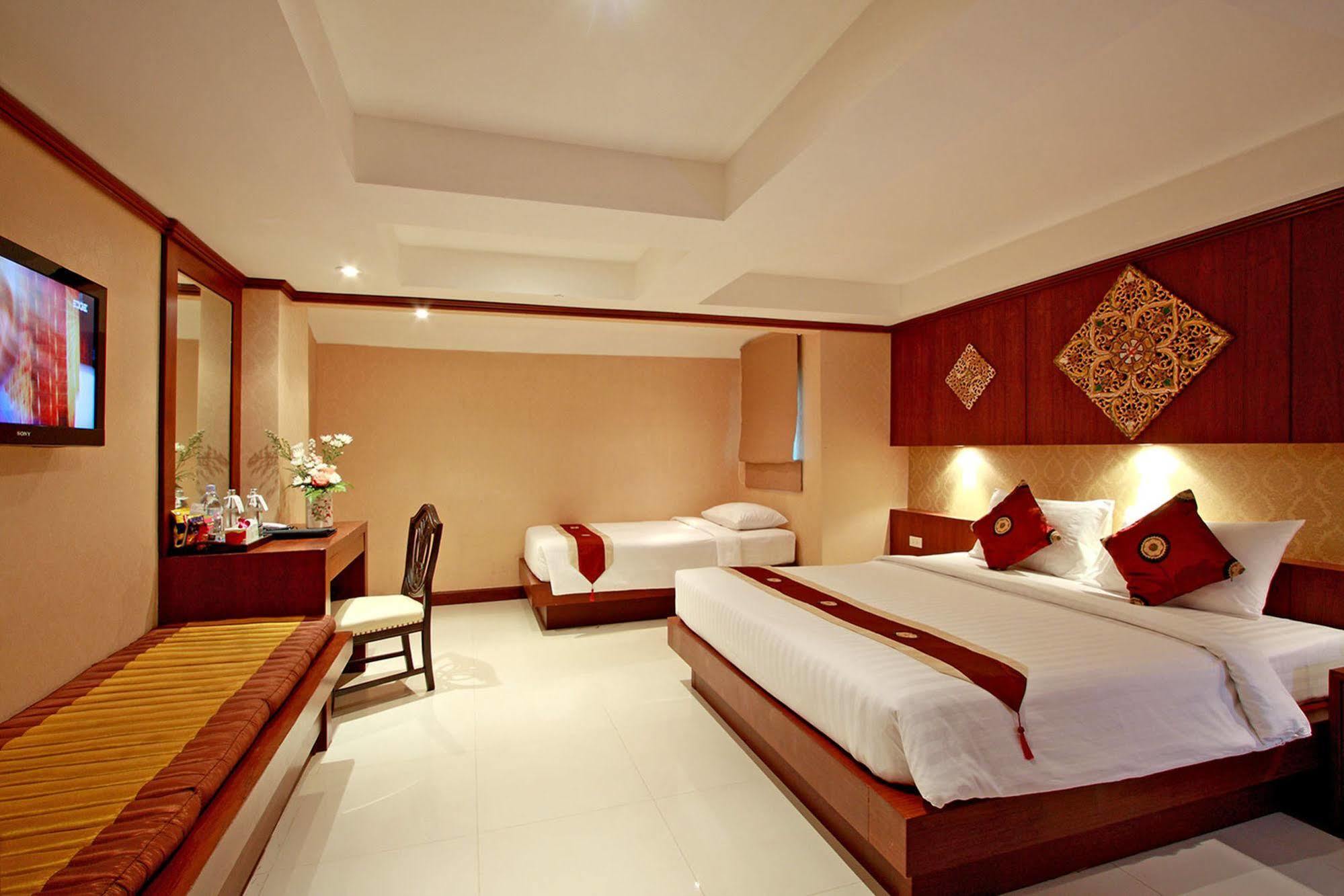 Rayaburi Hotel, Patong Kültér fotó