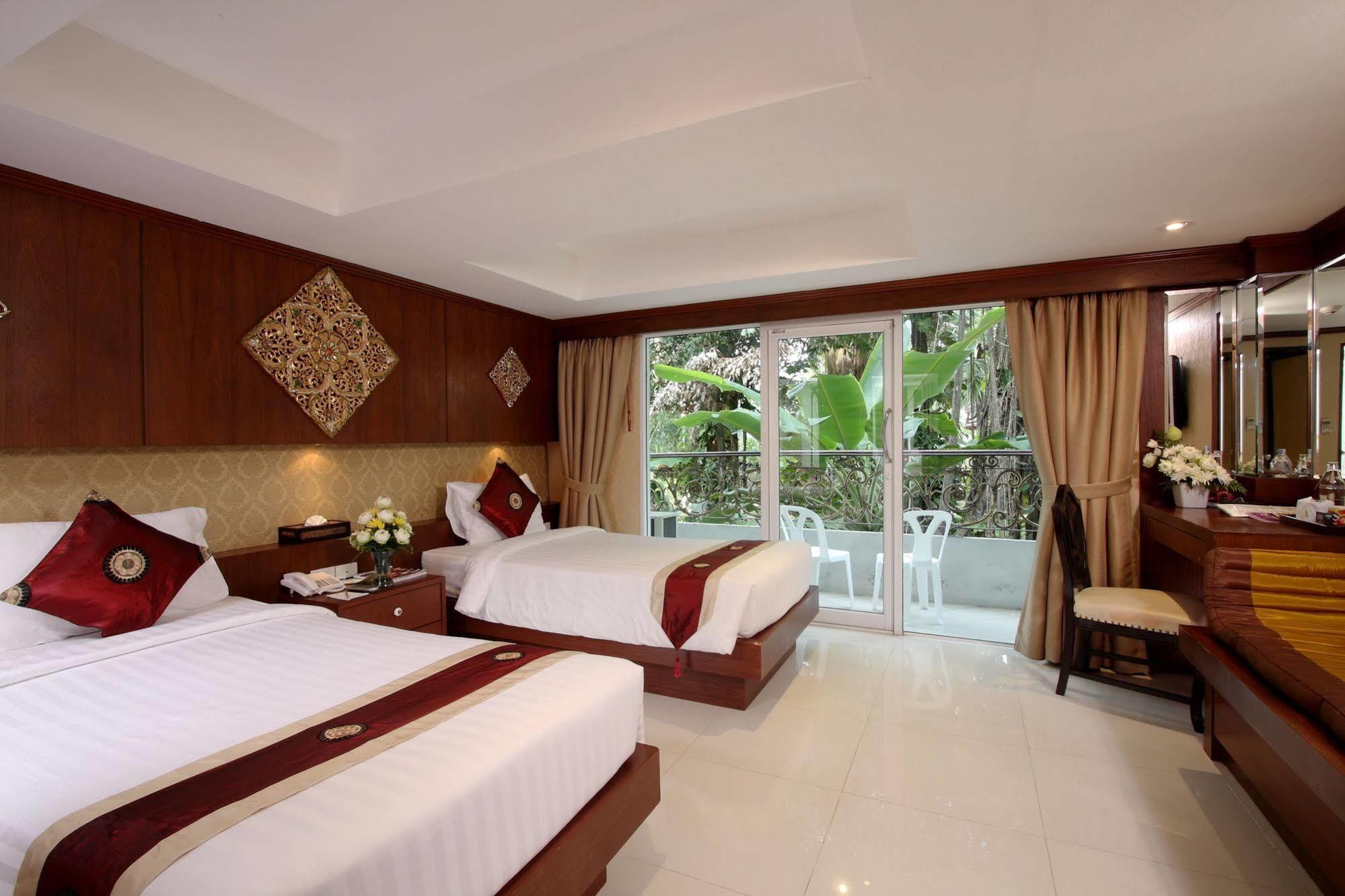 Rayaburi Hotel, Patong Kültér fotó
