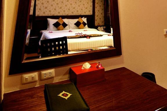 Rayaburi Hotel, Patong Kültér fotó